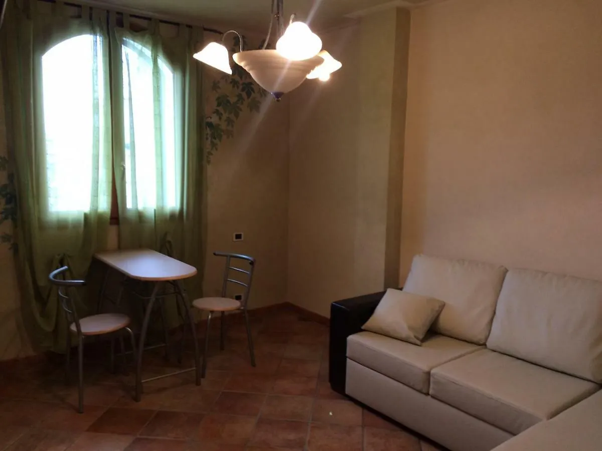 Villa Con Piscina A Imperia, Italy
